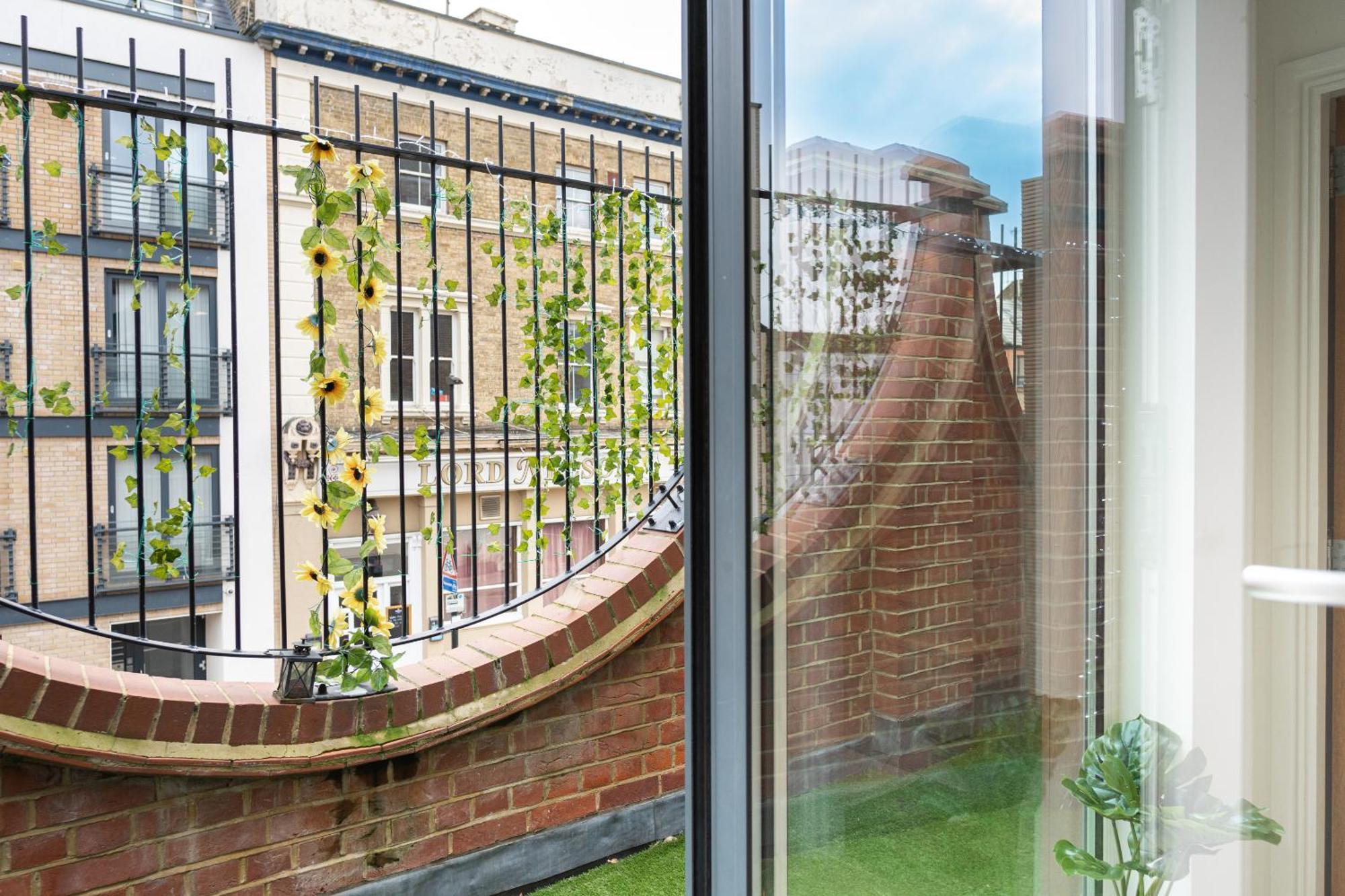 Bartlett House With Terrace Near Greenwich London Exterior photo